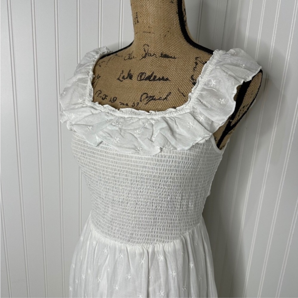Old Navy White Ruffle Smocked Maxi Dress - Picture 4 of 5